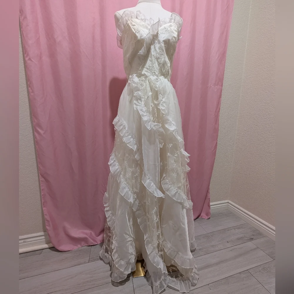 SOLD - Vintage Contempo Casuals Strapless Lace Ballgown (Vintage Size 5/6) - Picture 2 of 12